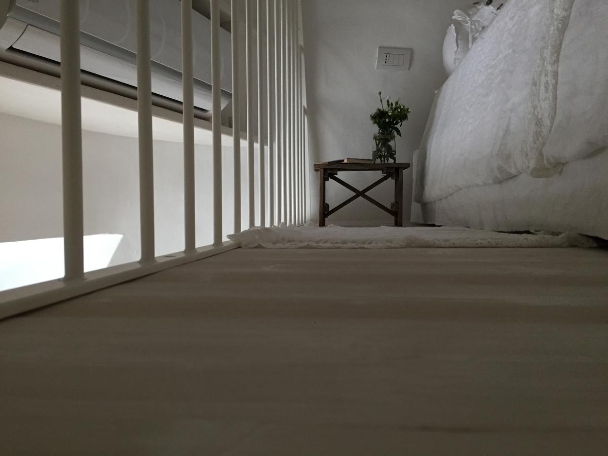 Trullo Essenza-Trulli Anti Charme & Relax Bed & Breakfast อัลเบโรเบลโล ภายนอก รูปภาพ